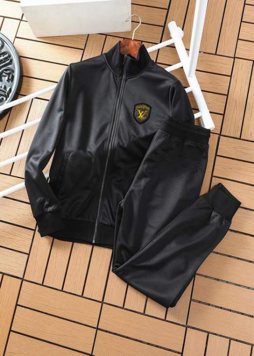 Picture of LV Sweater Suits _SKULVM-5XLkdtn2340996